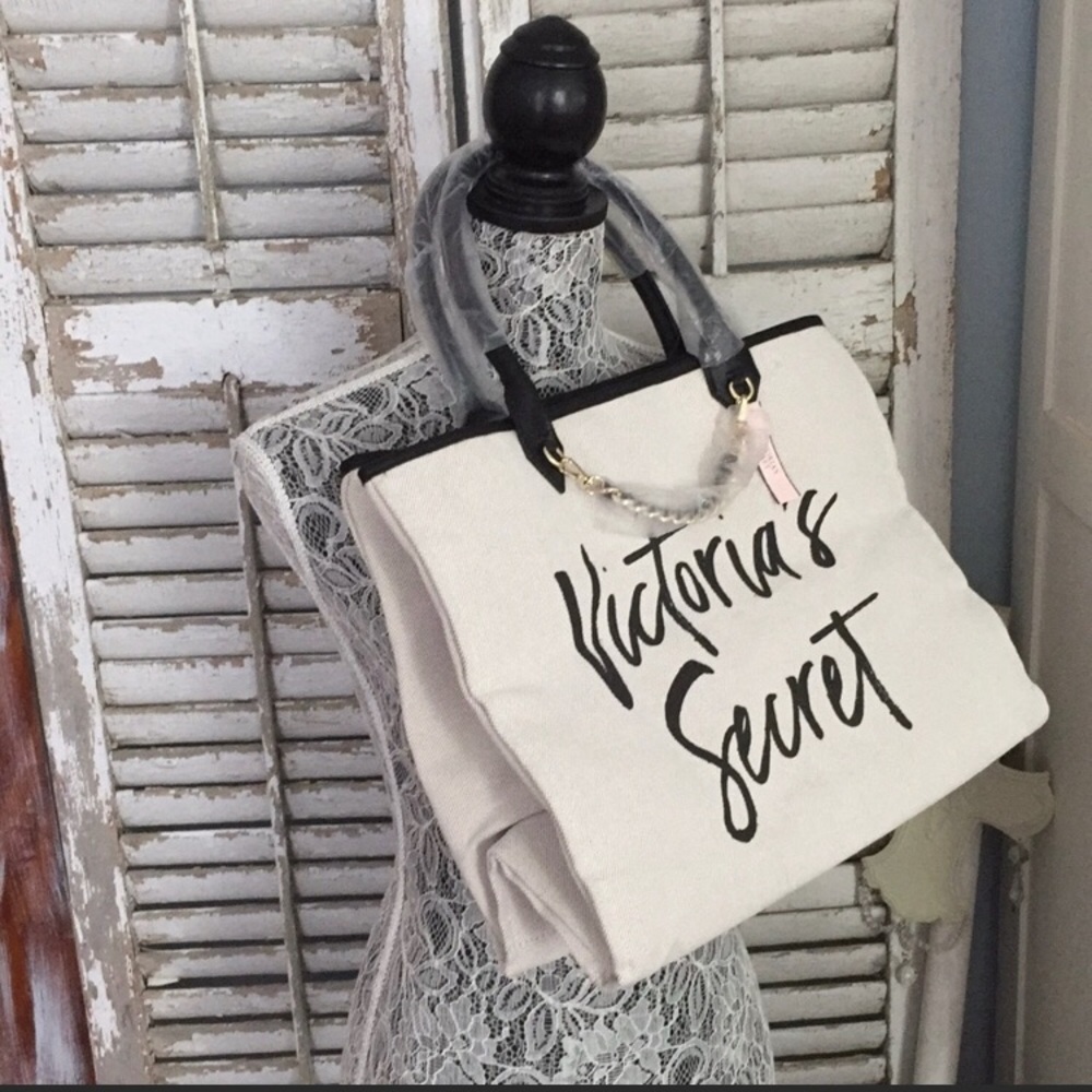 Gorgeous VS Tote! EXC!! Roomy, Trendy & Chic!! - Picture 4 of 6